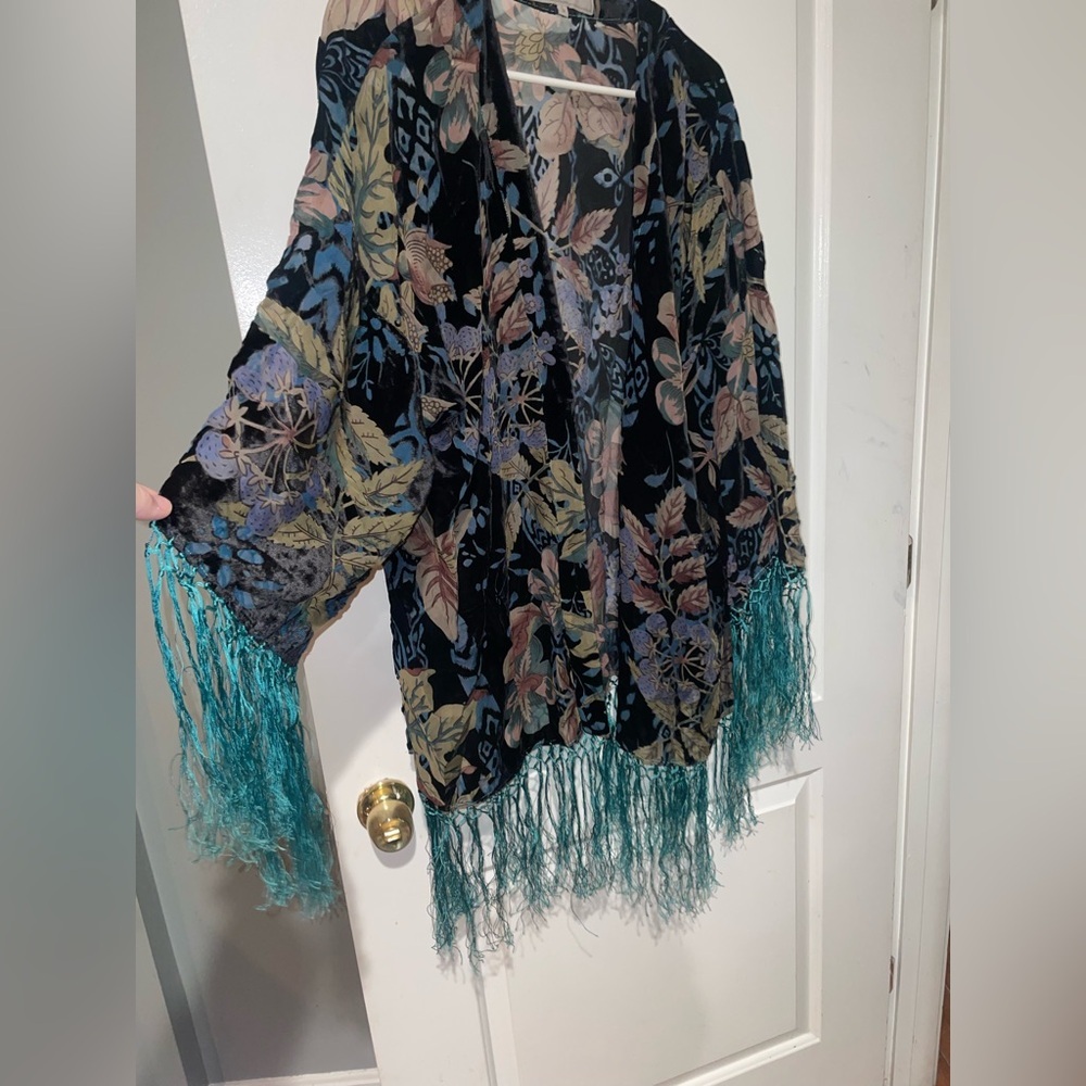 New! Double D Ranch Burnout Velvet Floral Kimono Cape Turquoise Fringe 🤠 Large - Picture 4 of 10